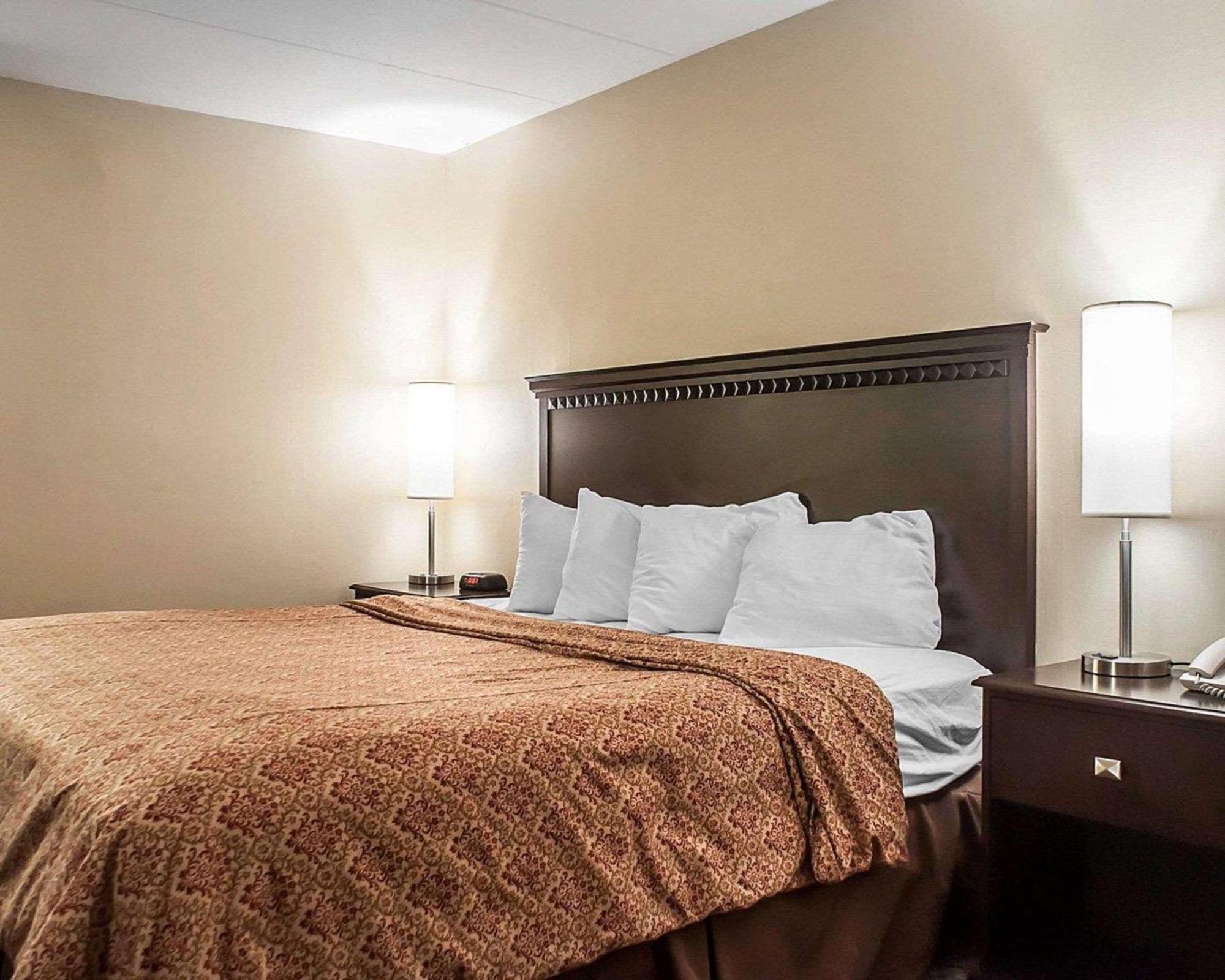 Econo Lodge Elmira-Corning Fisherville Eksteriør billede