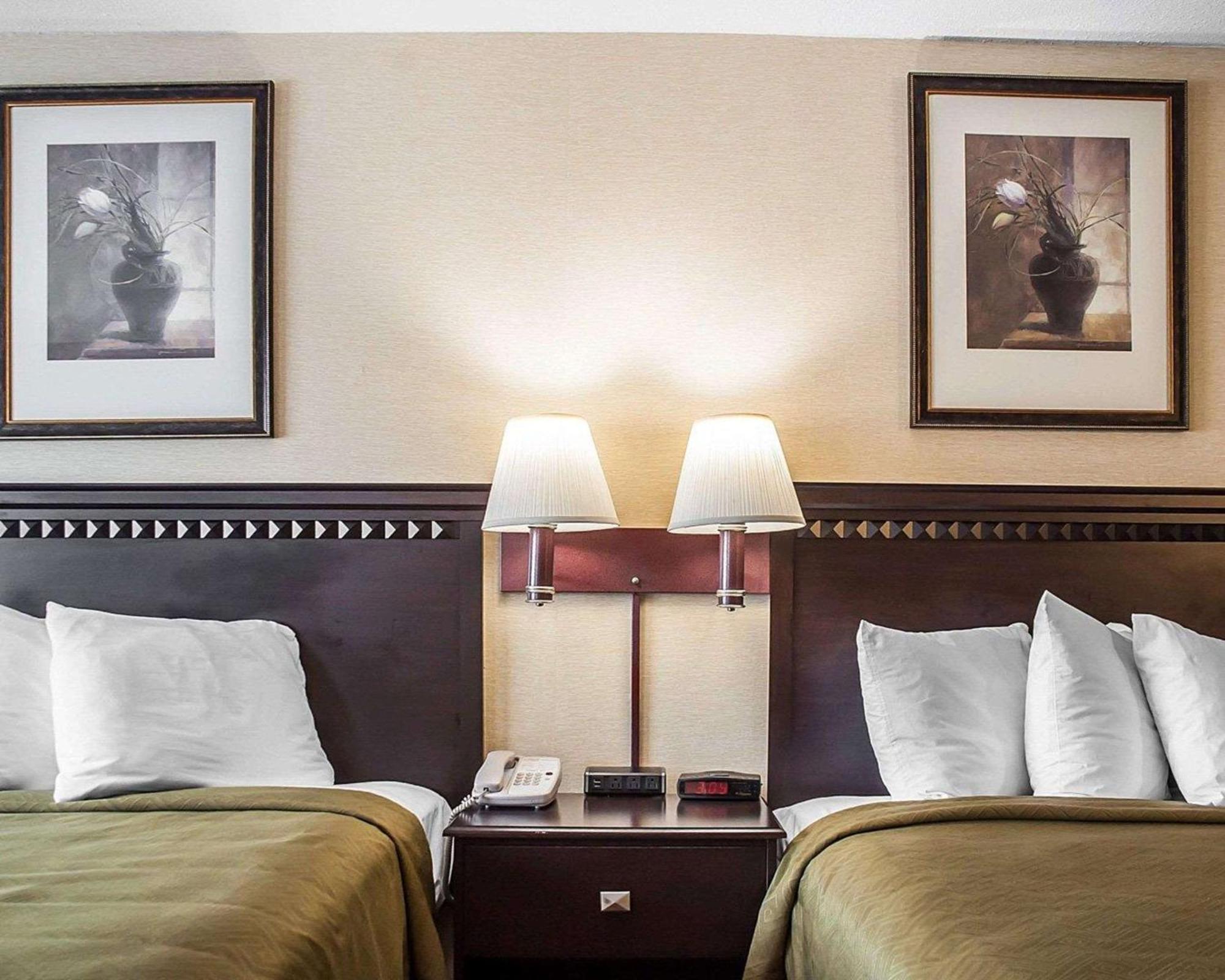 Econo Lodge Elmira-Corning Fisherville Eksteriør billede